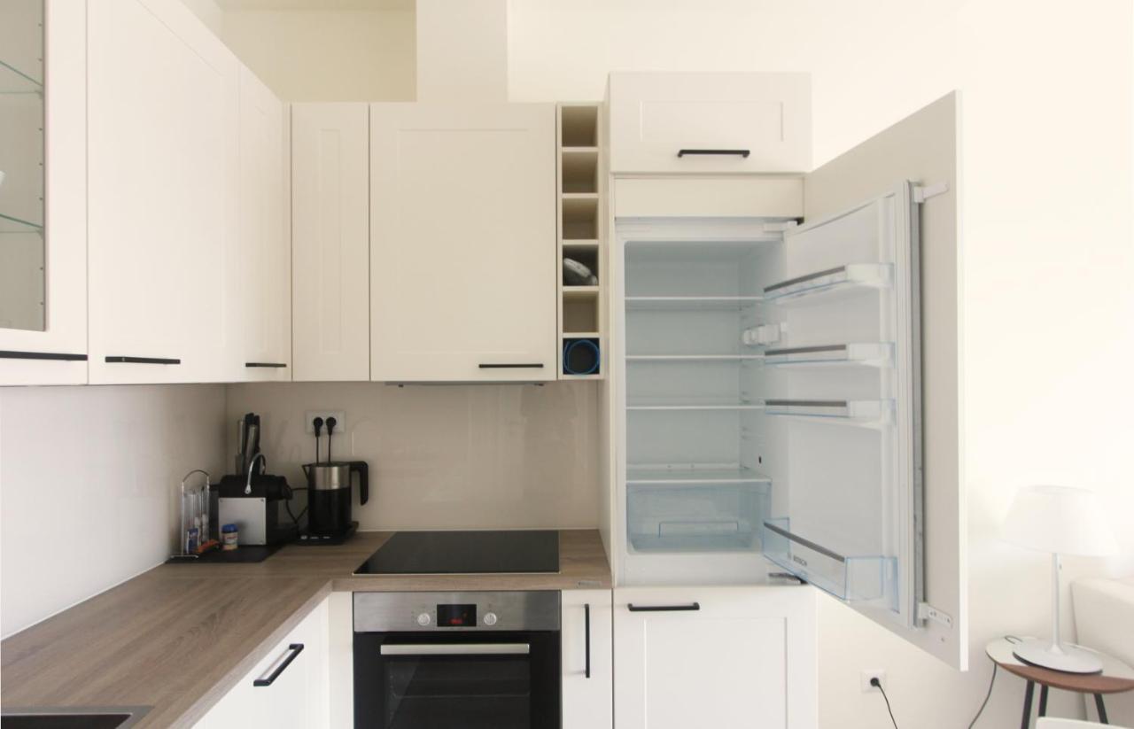 Lustica Bay Magnolia Apartment Тиват Экстерьер фото