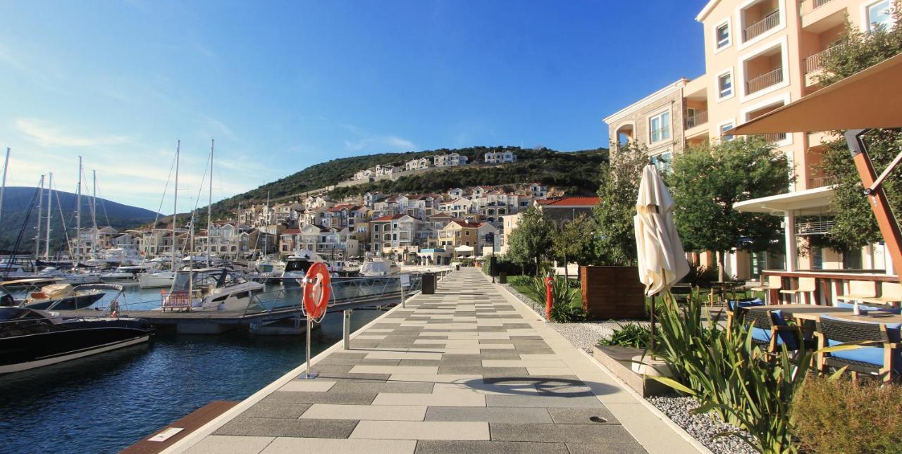 Lustica Bay Magnolia Apartment Тиват Экстерьер фото